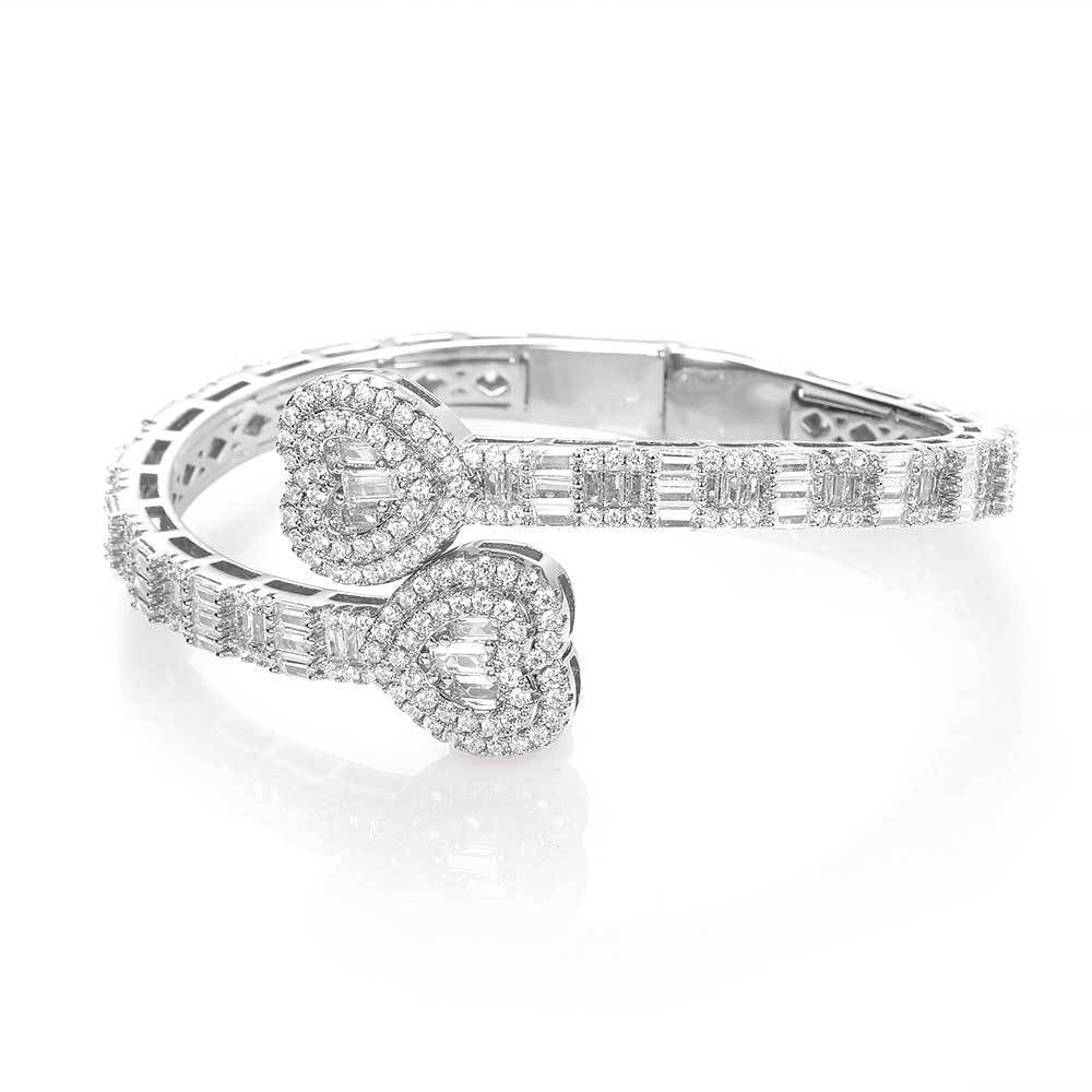 Heart Baguette Bangle – Gold Plated
