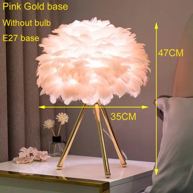 Belevue Goose Feather Lamp