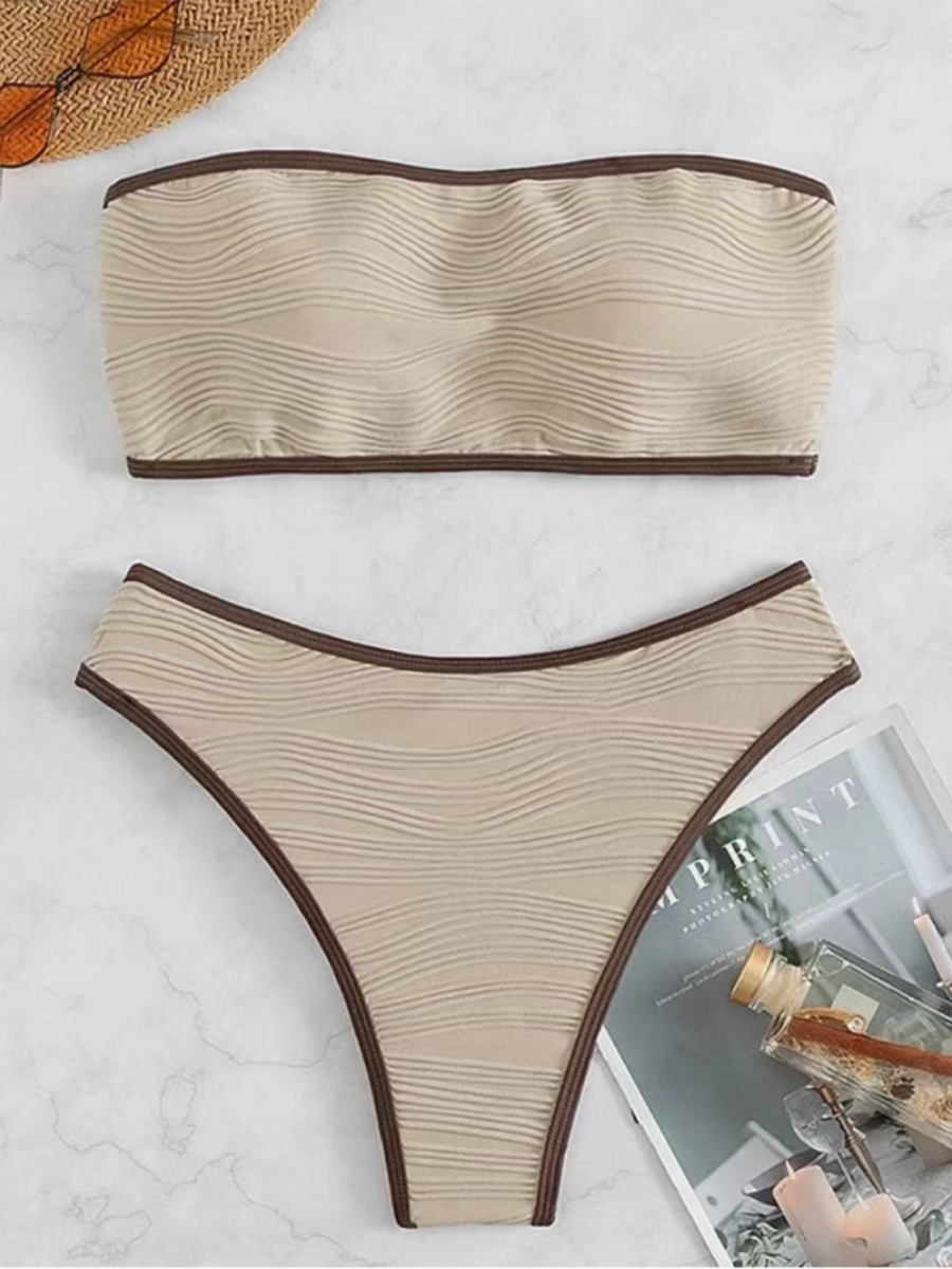 Alfredi bikini | Modern women's bikini with striped texture design