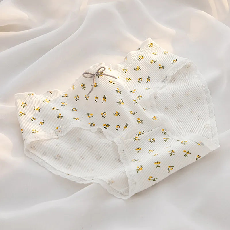 Girls' Cute Flower Briefs Mid Waist Seamless Underpants Sexy Lace Panties Lingerie