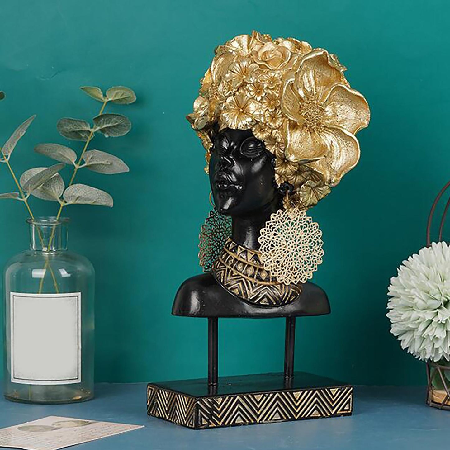 Sculpture de femme africaine