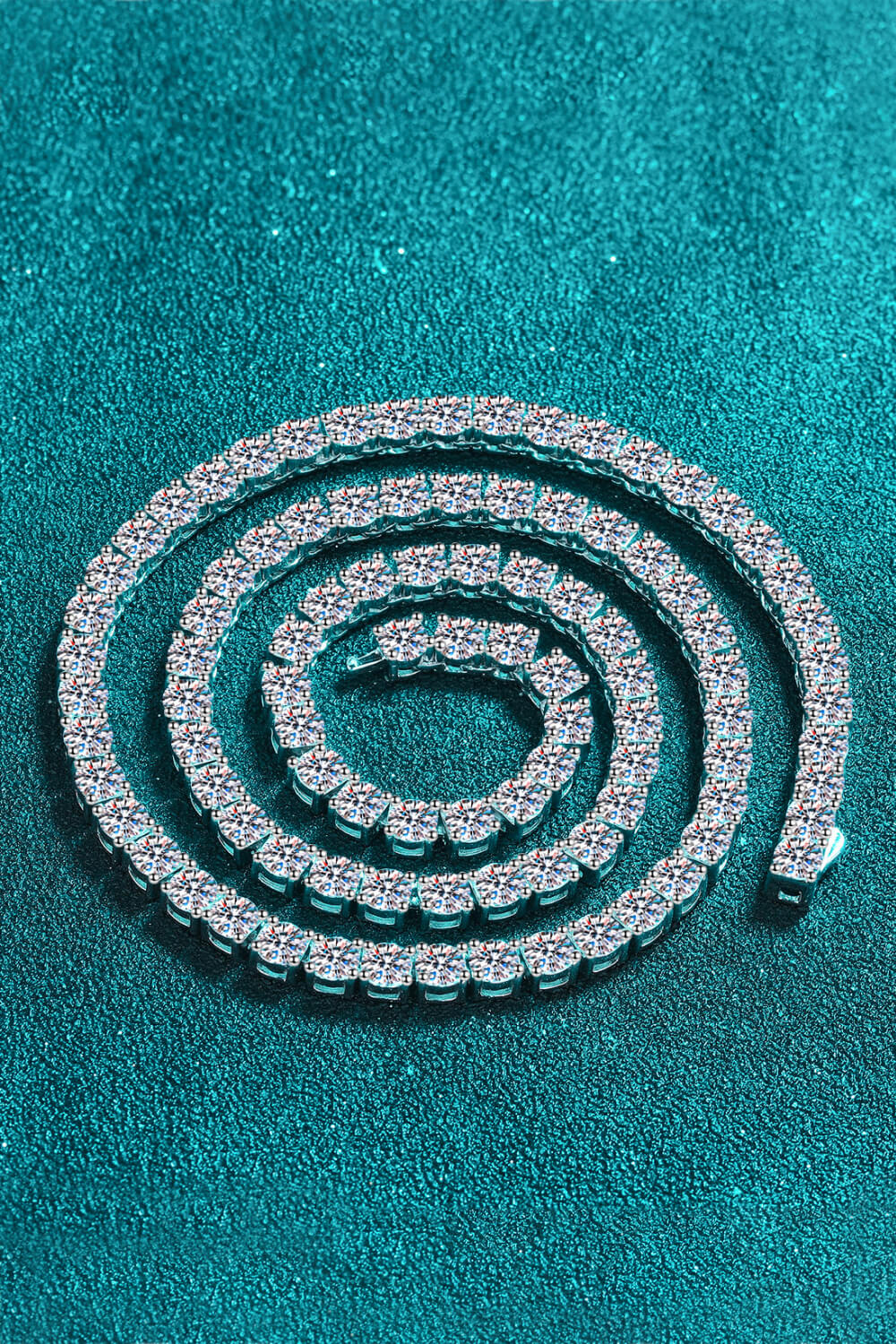 Pristine Spark Moissanite Rhodium-Plated Silver Necklace
