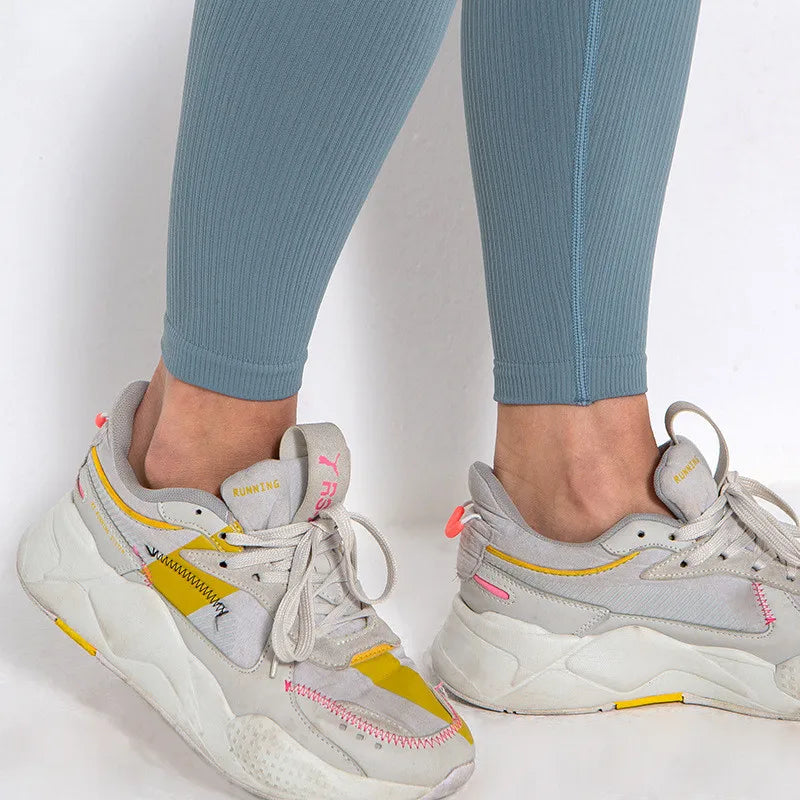 Pantalones de yoga deportivos sin costuras de cintura alta con control de abdomen