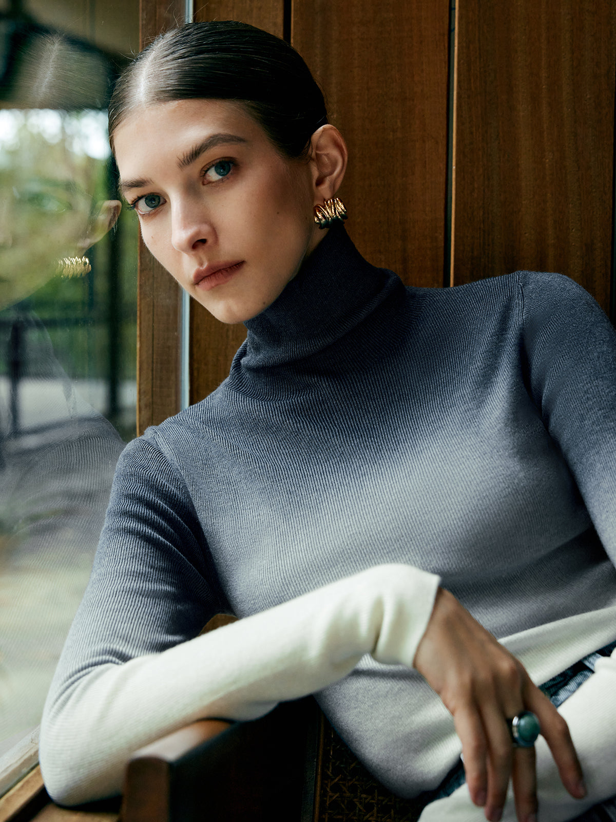 wool-blend-ombre-slim-knit-top-4