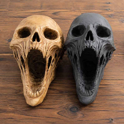 Skull Collector Sculpture – Ventayo
