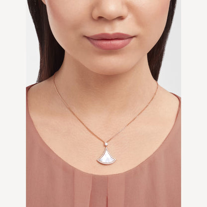 Divas’ Dream Necklace, 925 Silver, 18K Gold Plated, Mother of Pearl