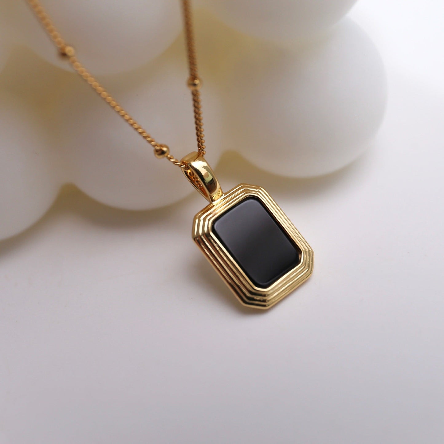 Square Reversible Pendant Necklace, 925 Silver, 18k Gold Plated，Black Onyx And White Mother-Of-Pearl