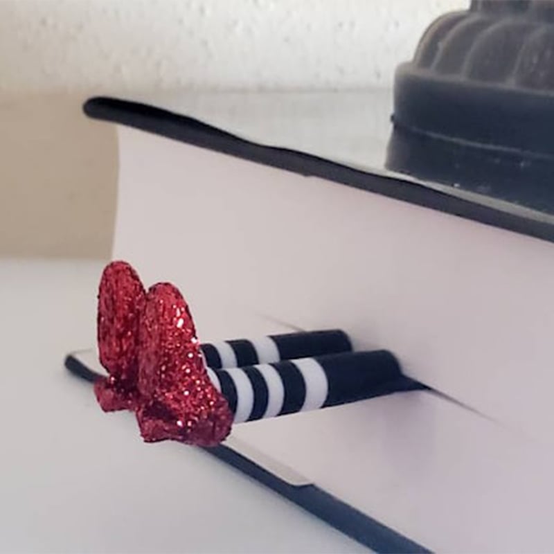 Dark Magic Bookmark – Ventayo