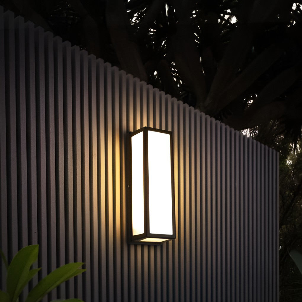 Aplique de pared contemporáneo negro rectangular con sensor de movimiento LED impermeable