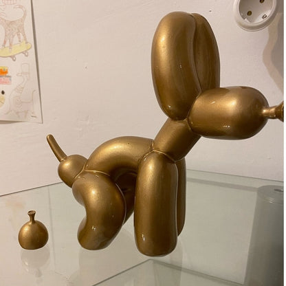 Balloon Dog Statue