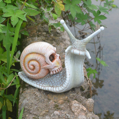 Snail Skull Halloween Patio Sculpture – Ventayo