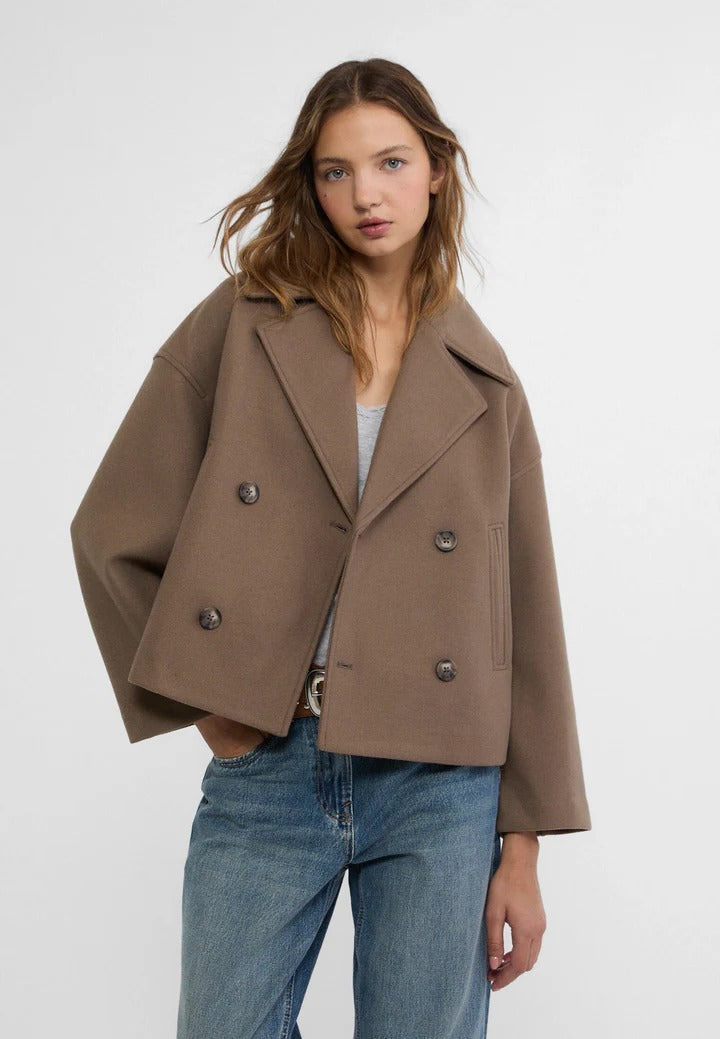 Short jacket double-breasted style