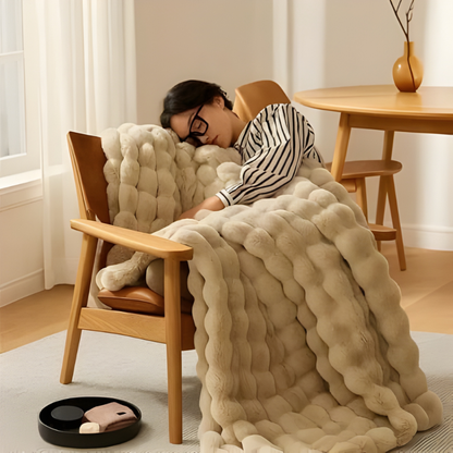 All Season Blanket with Elegant Design | Ventayo
