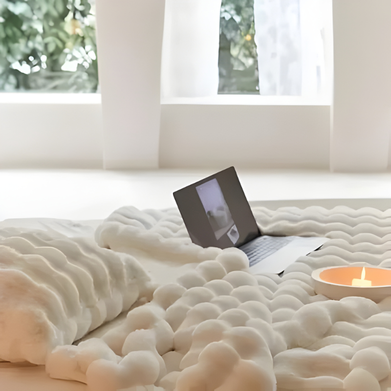 All Season Blanket with Elegant Design | Ventayo