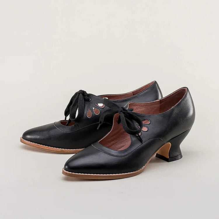 Women's shoes