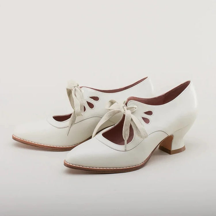 Women's shoes
