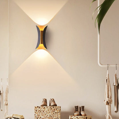 Luz LED curva hacia arriba y hacia abajo, impermeable, para exteriores, con alimentación eléctrica