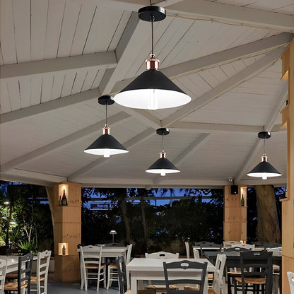 Wodoodporna klasyczna stożkowa lampa wisząca LED z solarnym zasilaniem