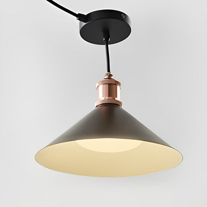 Wodoodporna klasyczna stożkowa lampa wisząca LED z solarnym zasilaniem