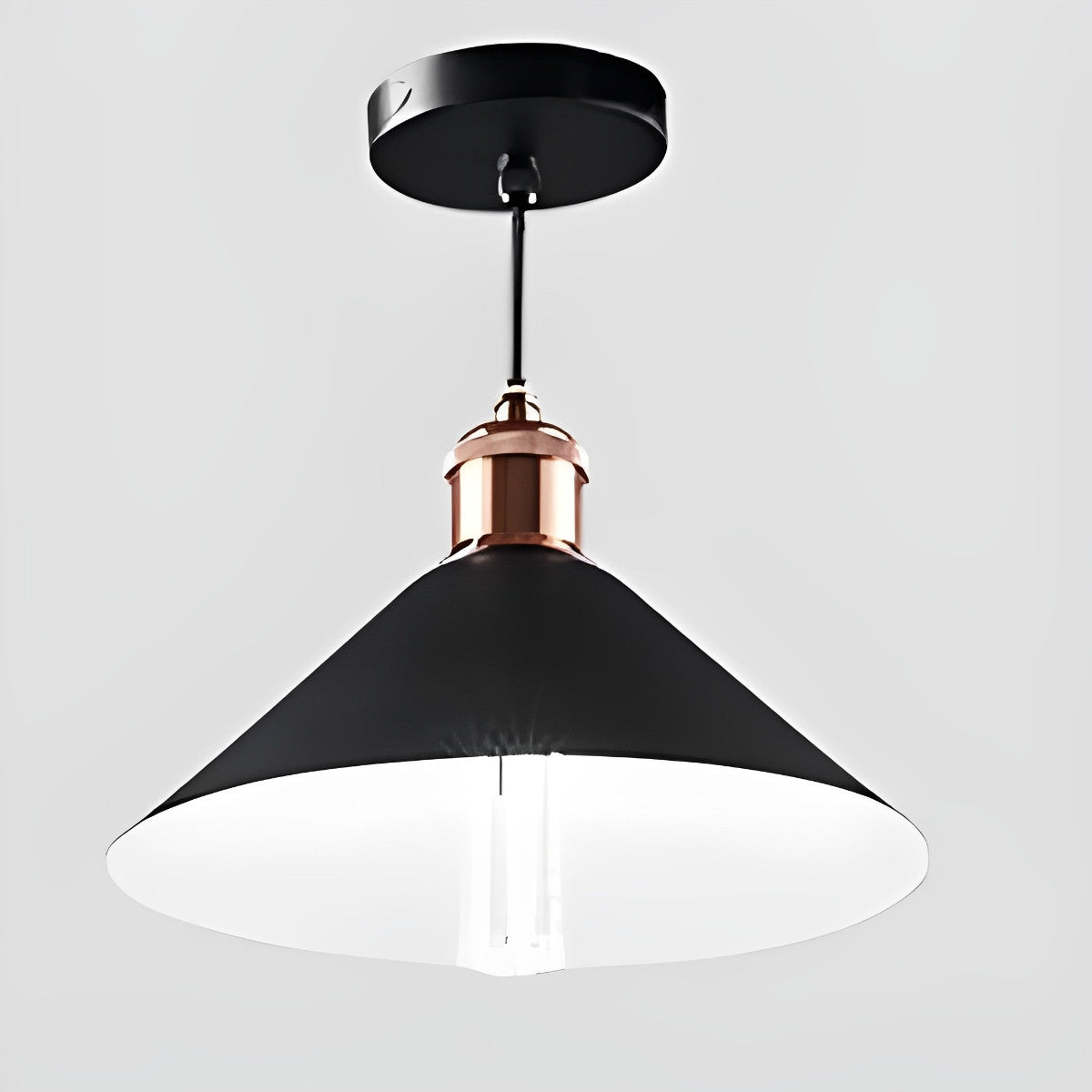 Wodoodporna klasyczna stożkowa lampa wisząca LED z solarnym zasilaniem