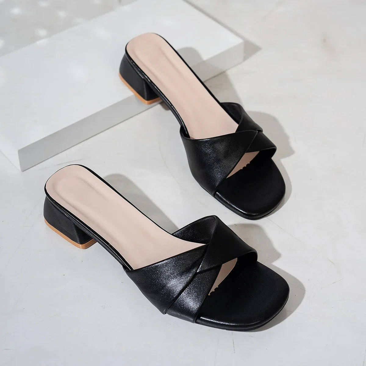 Women's Twisted Leather Strap Slides With Low Block Heel