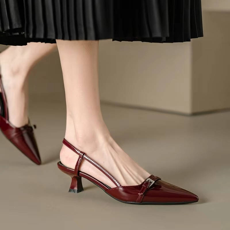Escarpins à talon kitten bordeaux pour femmes avec bride arrière