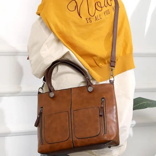 Elegant leather bag
