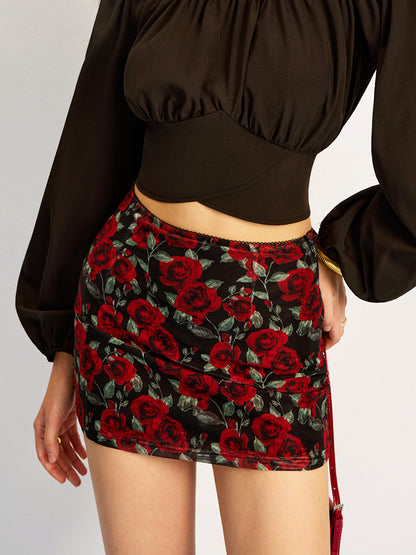 Nederdel med blomsterprint og mesh