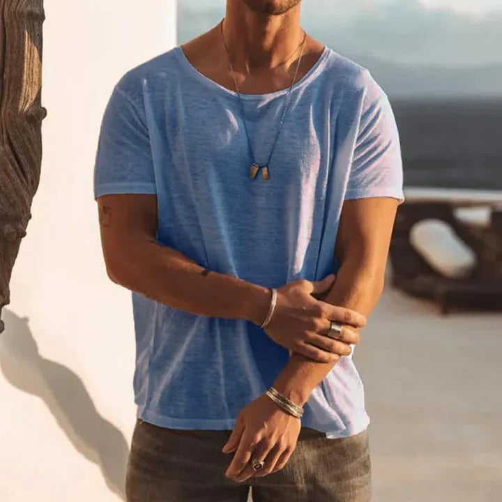 loose t-shirt with round neck