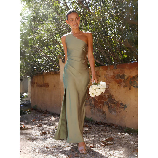 One-shoulder dress