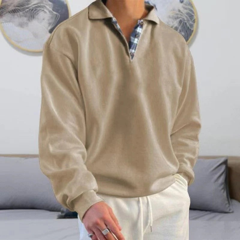 Pullover with classic structure
