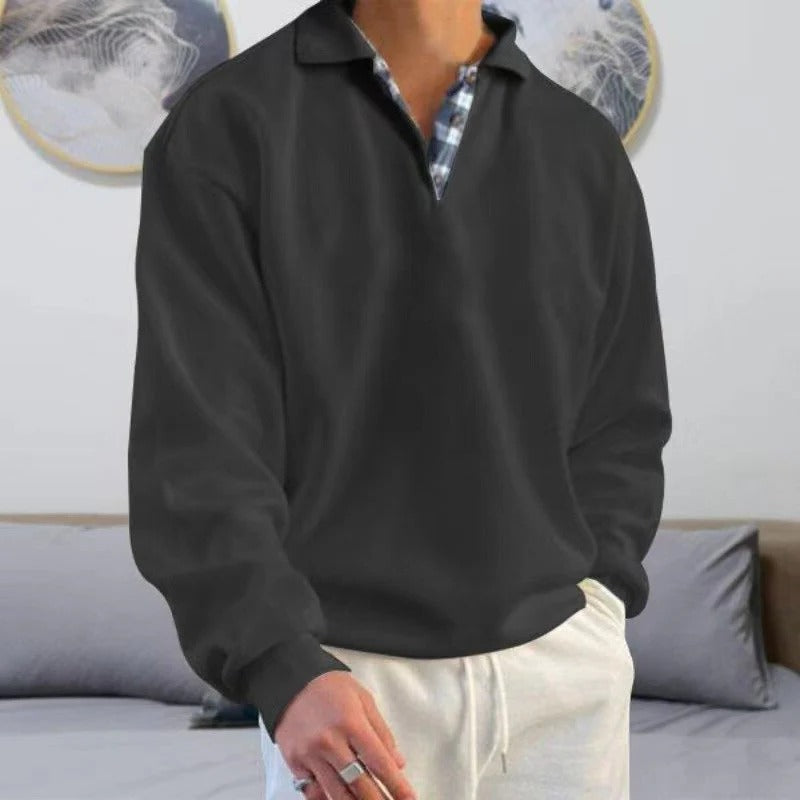 Pullover with classic structure