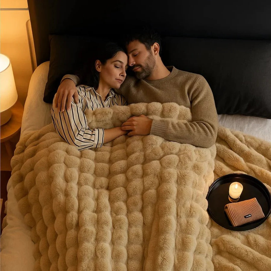 All Season Blanket with Elegant Design | Ventayo