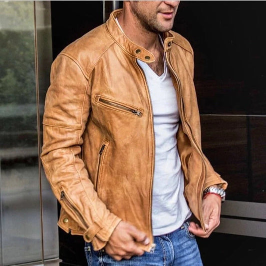 Structured jacket with classic design