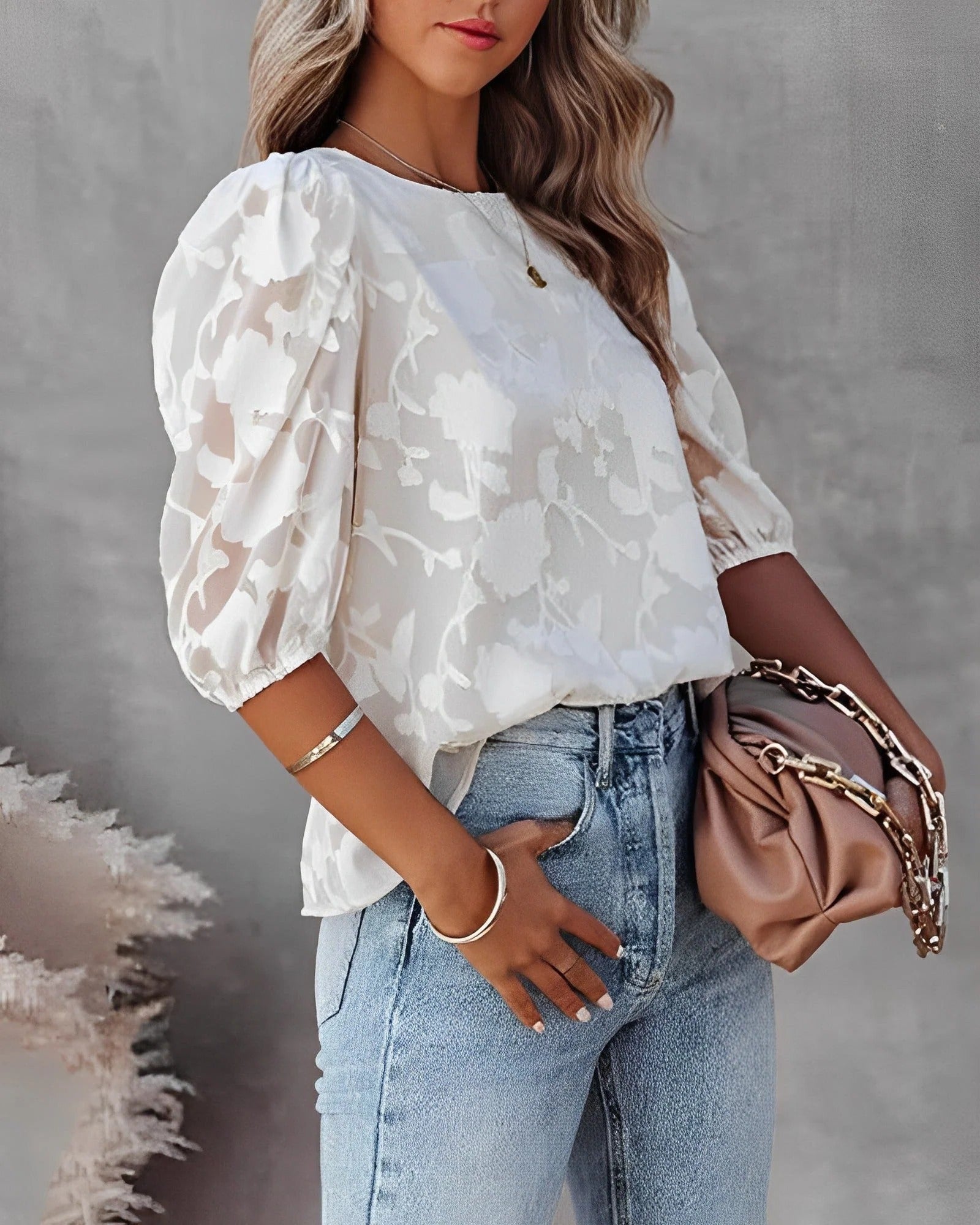 Puff-sleeved shirt
